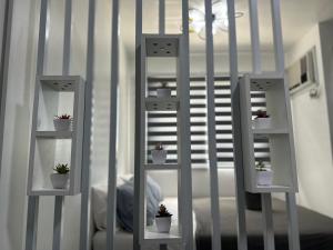 Stylish Minimalist Comfort Stay Beside EK