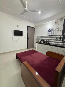 1BHK Luxury Max Stay