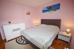 Holiday apartment Julije