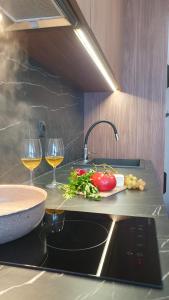 Central Cozy Apartment at Gastro District