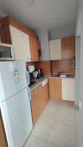 Beatris Modern Comfort