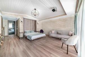 Castle Franco Suites