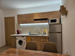 2BR Sea Sunrise View Apartment Happy Place