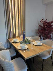 Apartments Duje - 3hvězdičkové hotely ve městě Novalja