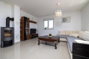 Three-Bedroom Holiday Home Vida with Private Pool