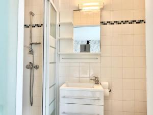 Appartements Studio clair rivage centre-ville : photos des chambres