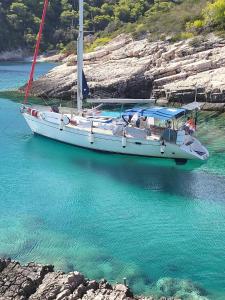 Sailing holiday in Croatia - private sailing yacht 14m