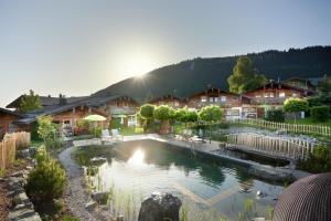 Alpin Chalets Oberjoch - Luxus Unterkunft mit privatem SPA und Zugang zu 3000 qm SPA Panoramahotel Oberjoch - Ubytování bez kategorie ve městě Bad Hindelang