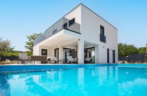 Luxury villa San Mar