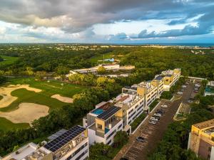 Fully Equipped 2 BD Apartment