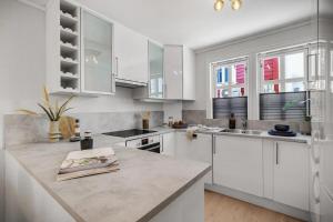 Cozy City Apartment In Bergen Sentrum 5 Bedrooms