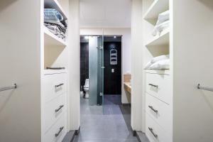 Fully Equipped 2 BD Apartment