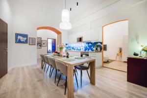 Artful 3BR Home by Danube River & Market Hall