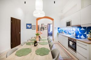 Artful 3BR Home by Danube River & Market Hall