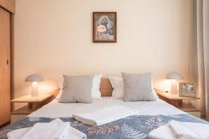 Aristocratic to the Sea Garden