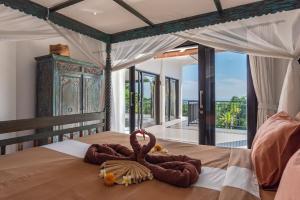 Jempiring - luxury spacious villa with staff!