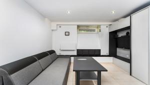 Krasińskiego Comfort Studio by BookingHost