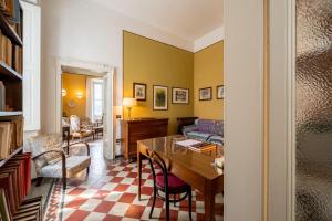 Emilia Gemstone Apartment by Wonderful Italy