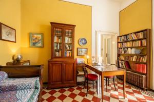 Emilia Gemstone Apartment by Wonderful Italy