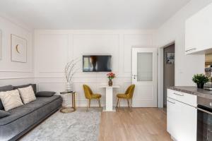 Anytime Holiday- Wenceslav Apartments