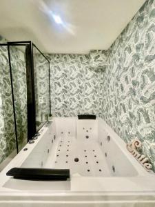 Penthouse de 170m2, 6 personnes avec jacuzzi et proche de Paris et Disney