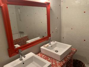 Villas Old house completely renovated with pool ! : photos des chambres