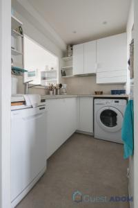 Appartements L'Amiral -500m Plage des Carres- Parking : photos des chambres