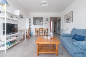 Appartements L'Amiral -500m Plage des Carres- Parking : photos des chambres