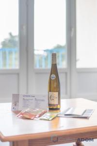 Appartements L'Amiral -500m Plage des Carres- Parking : photos des chambres