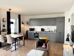 Vinkennest am Diemelsee - Sonnenweg 44 - Kinderfreundliche Ferienwohnung mit Sauna, Terrasse, Garten und Seeblick!