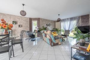 Maisons de vacances La Lilla - Wifi - Piscine - Parking : photos des chambres