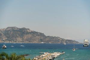 Sea View Apartment in Naxos