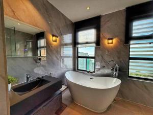 Bahang Bay Hotel
