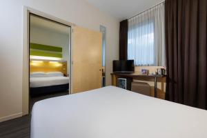 Single Room - Disability Access