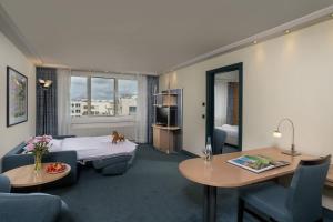 Suite room in Maritim proArte Hotel Berlin