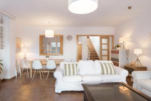 Nueve Pies Surfhouse Increíbles