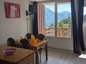 Maxi Studio pour 4 pers, Expo SUD, au Centre dOrcières Merlette, Proche Pistes et Commerces - FR-1-262-102