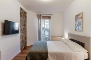 Daisy Flower Apartment - The House Of Travelers