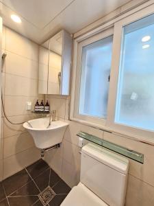 Shinhwahouse 5 mins from Seoul Station