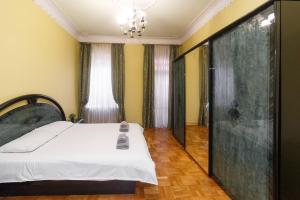 Квартира 3 кімнати вулиця Січових стрільців 17 Львів Центр