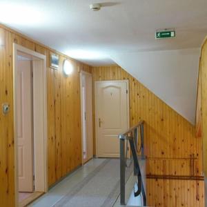 Vár Panzió és étterem