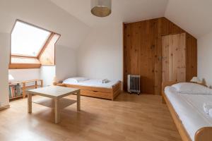 Maisons de vacances LES AJONCS - 300m de la plage - Parking : photos des chambres