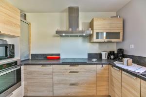 Maisons de vacances Le Dome - Piscine - Parking - Jardin : photos des chambres