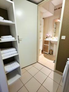 Appartements Spacious cozy flat near Divonne center : photos des chambres