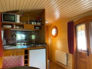 Campings Roulottes des Combrailles : photos des chambres