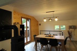 Chalets Chalet 6 personnes au Menil - Vosges - Vacances nature en famille : photos des chambres