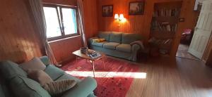 Balaton wave lakehouse