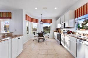 4Br Pool Villa, Near Disney - Gated Resort!