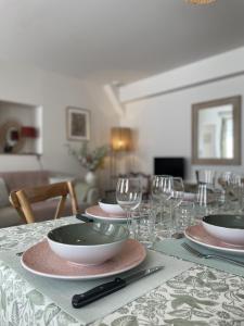 Maisons de vacances Le petit traine-feuilles : photos des chambres