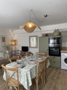 Maisons de vacances Le petit traine-feuilles : photos des chambres